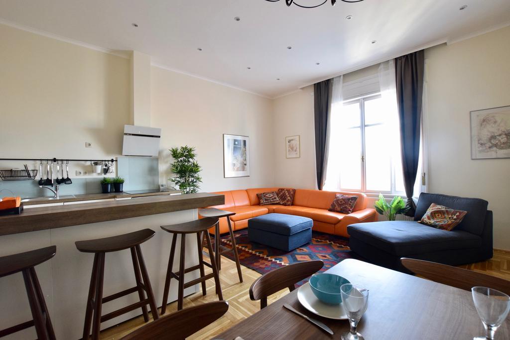 Luxury Apartment By Hi5 - Kiraly Street Suite Budapest Luaran gambar